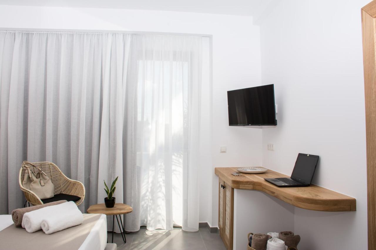 Aqua Blu "Adults Only" - "By Checkin" Apartment Hersonissos  Bagian luar foto